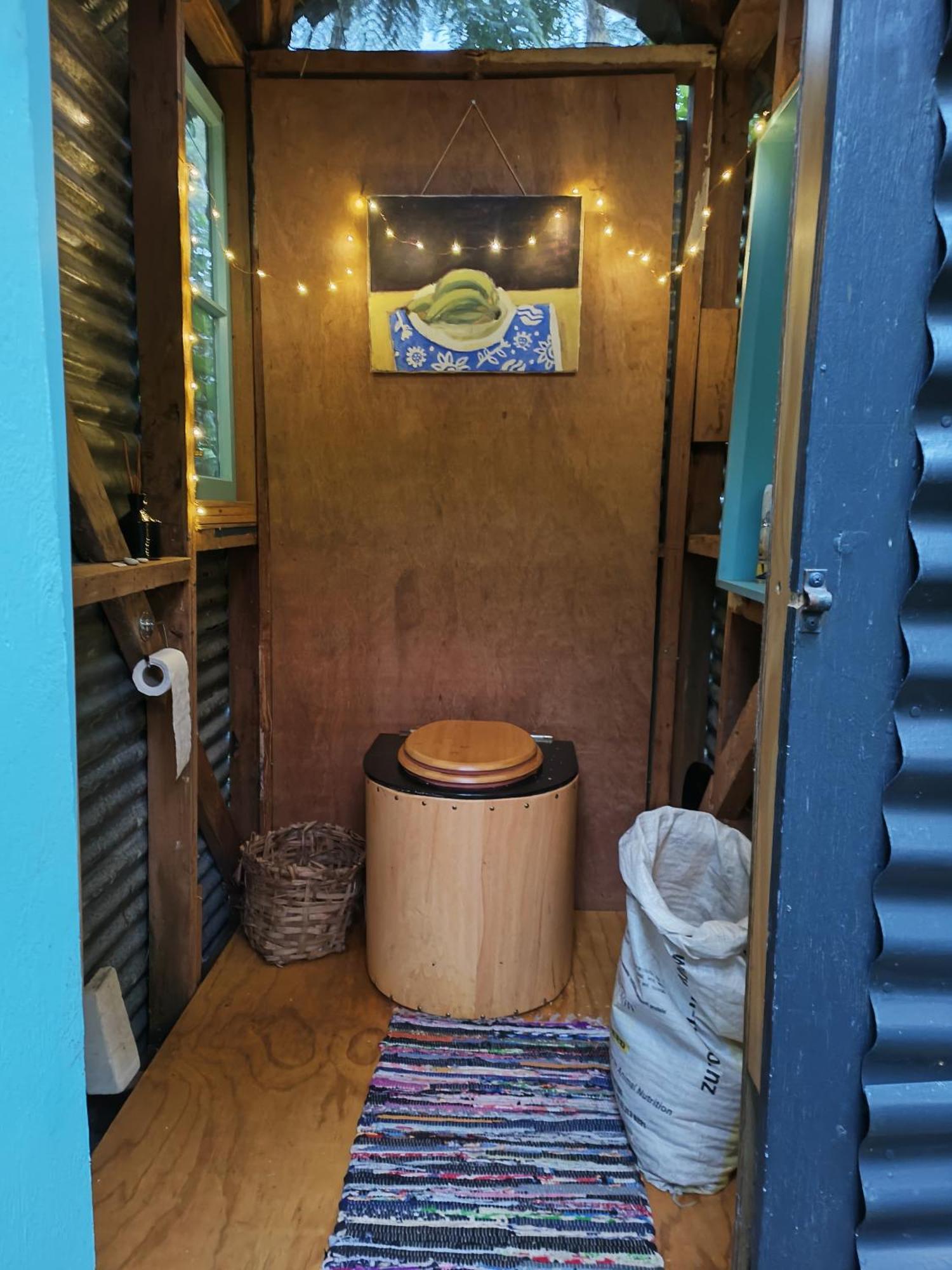Gumboot Paradise Eco Stay Barrytown Eksteriør bilde